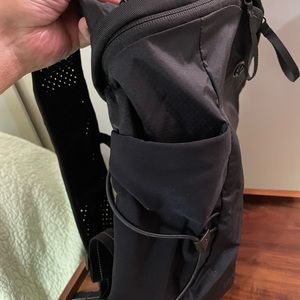 Lululemon day pack for a light jog. Black 16 x 11 x 6